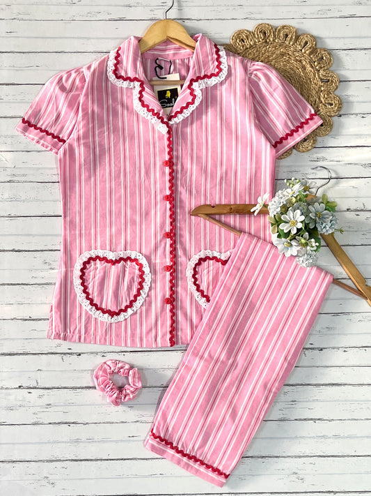 Pink stripe heart